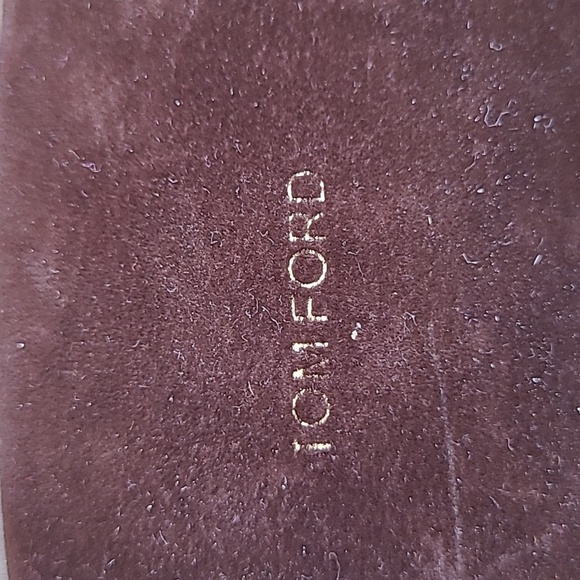 Tom Ford Sunglass Case Women/Men/Unisex Brown Oval Sunglass Holder - Picture 2 of 9